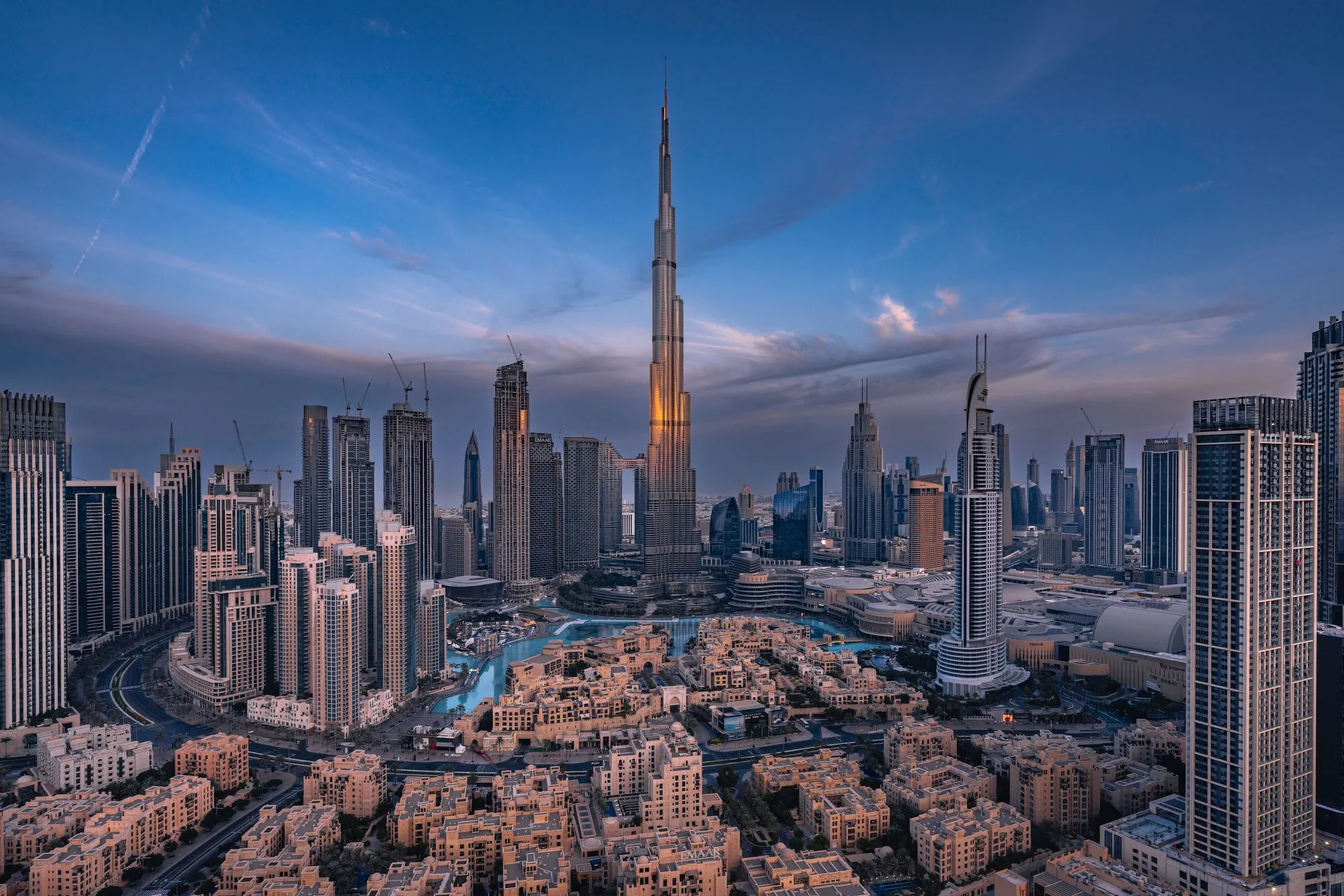 Downtown Dubai skyline with the Burj Khalifa — Reliant Surveyors